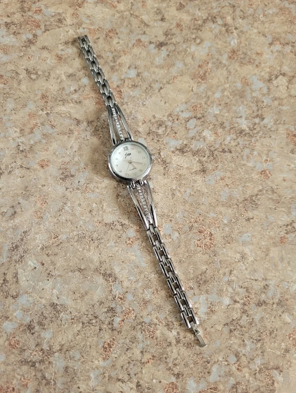 Jw Silver-Tone Quartz Analog Crystal-Accent Women’s Bracelet Watch